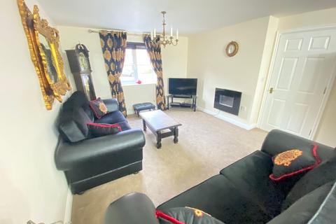 2 bedroom apartment to rent, Weavers Court, Preston New Road