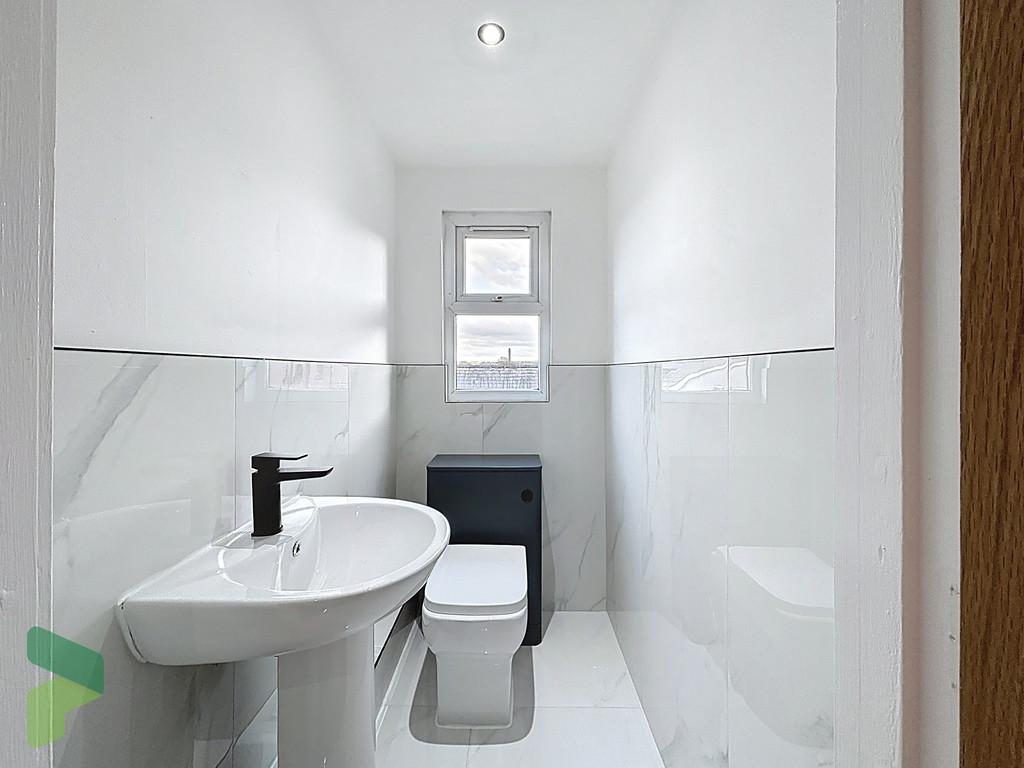 En Suite to Master