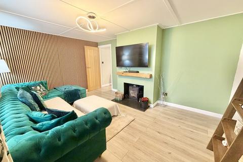 undefined, Pinehurst Avenue, Farnborough GU14
