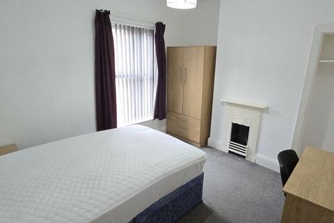 2 bedroom end of terrace house for sale, Sunny Grove, Sharp Street, Hull