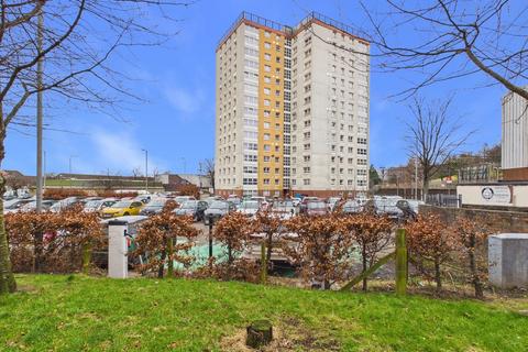 2 bedroom flat for sale, Overtoun Court, Clydebank G81