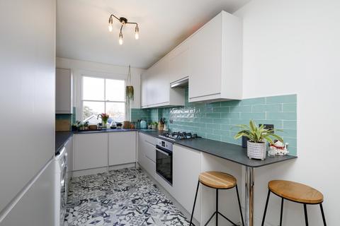 2 bedroom apartment for sale, Hampton Road, Teddington