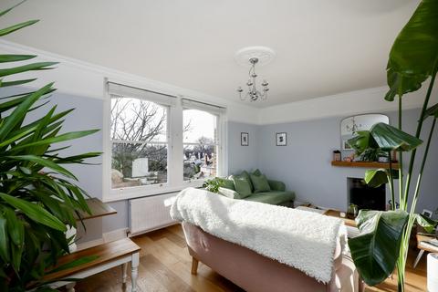 2 bedroom apartment for sale, Hampton Road, Teddington