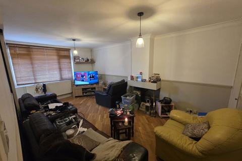 3 bedroom terraced house for sale, Farman Grove, Northolt, UB5 6HA