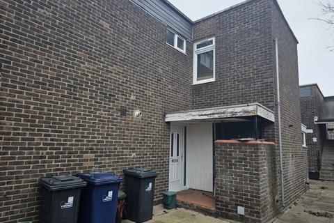Farman Grove, Northolt, UB5 6HA