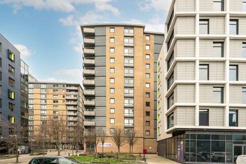 2 bedroom flat for sale, Victoria Road, London W3