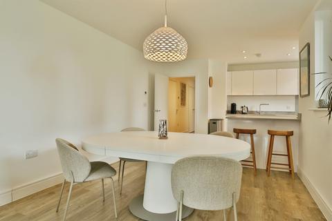 2 bedroom ground floor flat for sale, West Cliff Road, BOURNEMOUTH