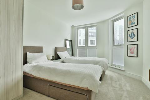 2 bedroom ground floor flat for sale, West Cliff Road, BOURNEMOUTH