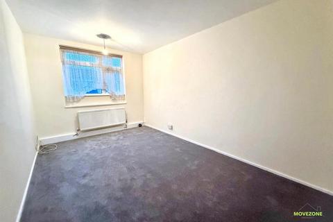 2 bedroom flat to rent, Saxville Road, Orpington, BR5