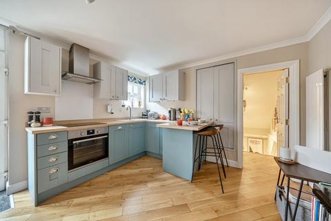 undefined, Fairfield West, Kingston upon Thames, KT1