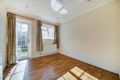 5 bedroom semi-detached house for sale, Buckingham Way, Frimley