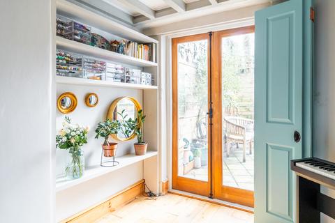 3 bedroom maisonette for sale, Heathville Road, Stroud Green N19