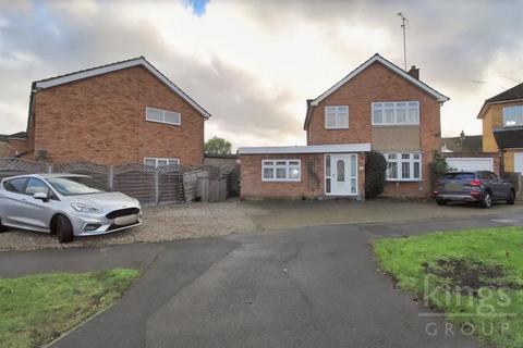 4 bedroom semi-detached house to rent, Audwick Close, Waltham Cross EN8