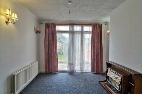 3 bedroom semi-detached house to rent, Lankers Drive, Harrow