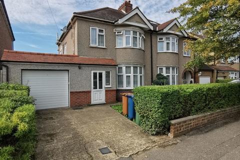 3 bedroom semi-detached house to rent, Lankers Drive, Harrow