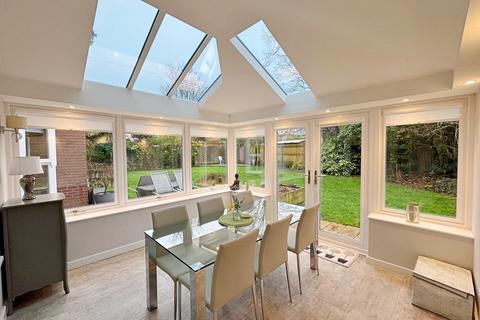 4 bedroom detached house for sale, Swift Close, Kenilworth