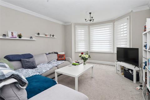 2 bedroom flat for sale, Claremont Avenue, Surrey GU22