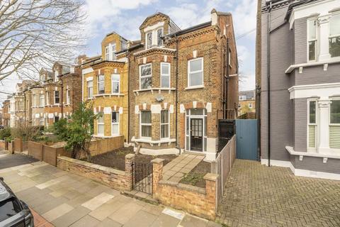 2 bedroom flat to rent, Lichfield Grove, London N3