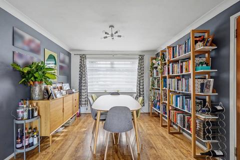 4 bedroom semi-detached house for sale, Sunningdale Drive, Rainham,