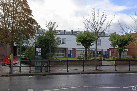 Mixed use to rent, 85 High St Chislehurst BR7 5AG