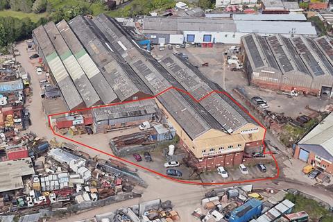 Factory to rent, Dudley Central-Trading Est Shaw Rd Dudley DY2 8QX