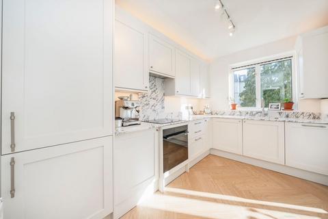 2 bedroom flat to rent, Sheffield Terrace, London W8