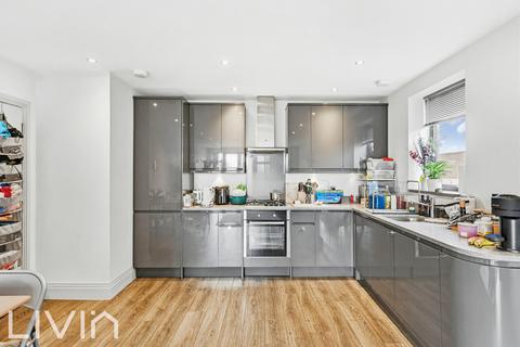 2 bedroom flat to rent, 21 Tavistock Road, Croydon CR0