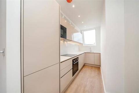 2 bedroom flat to rent, Cricklewood Broadway, London NW2