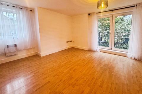 2 bedroom flat to rent, Kings Road, Greater Manchester M33