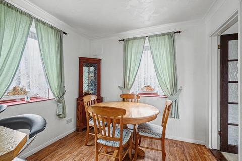3 bedroom semi-detached house for sale, Hawthorne Avenue,  Twydall