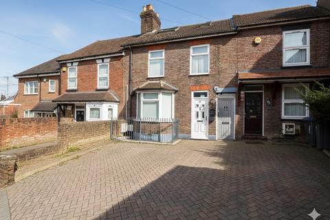 undefined, Farley Hill, Luton, Bedfordshire, LU1 5EE