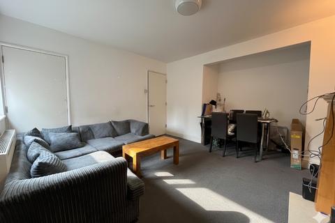 undefined, Farley Hill, Luton, Bedfordshire, LU1 5EE