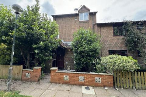 undefined, Starling Walk, Hampton TW12