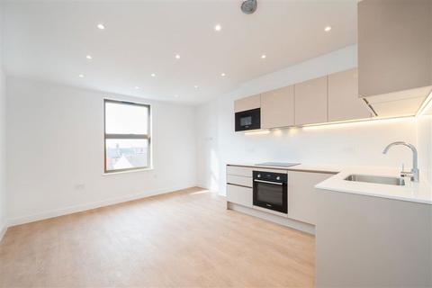 3 bedroom flat to rent, Cricklewood Broadway, London NW2