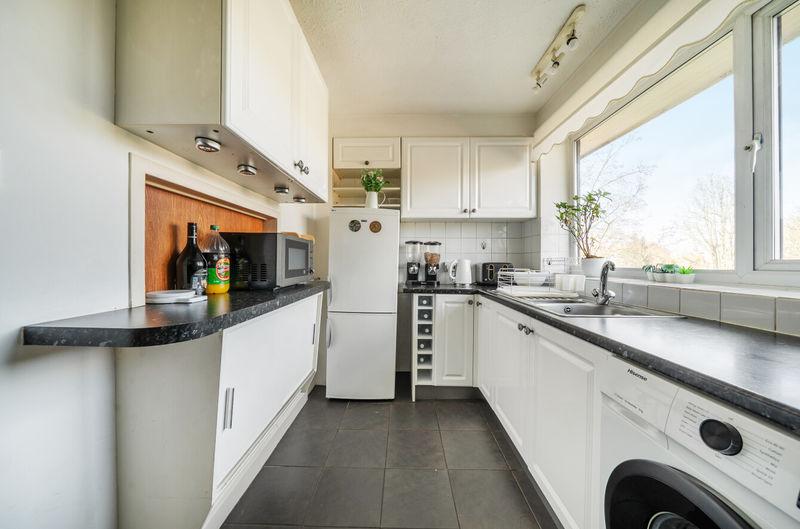 Kitchen angle 2