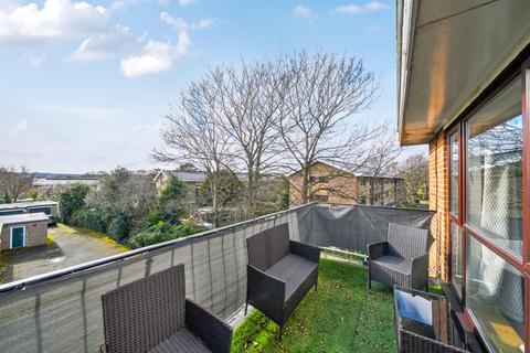 2 bedroom flat for sale, North Park, Eltham SE9