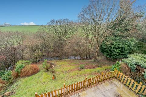 4 bedroom detached house for sale, Tweedy Street, Wilsden, Bradford, BD15