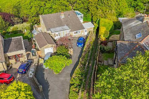 4 bedroom detached house for sale, Tweedy Street, Wilsden, Bradford, BD15