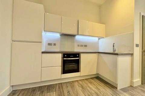 1 bedroom flat to rent, Cardigan Road, Headingley, Leeds, LS6