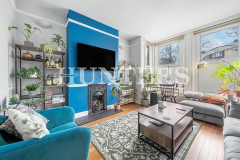 2 bedroom flat to rent, Bruce Grove, London, N17