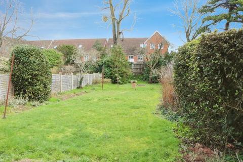 undefined, Dolphin Road, Slough