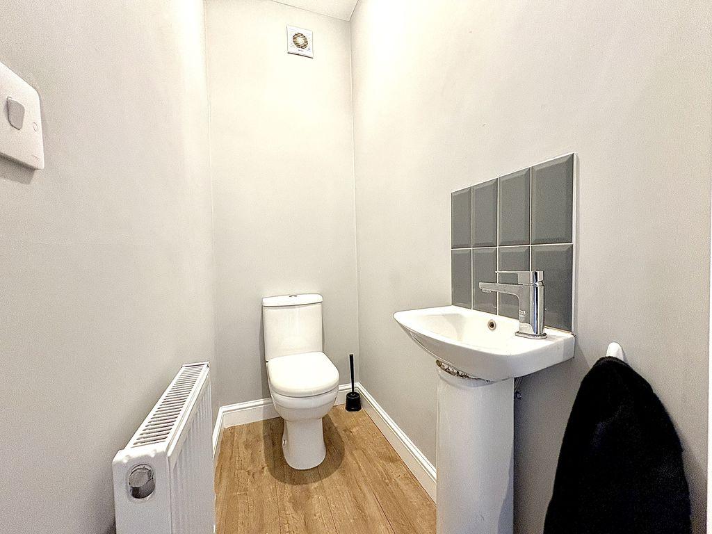 Downstairs wc