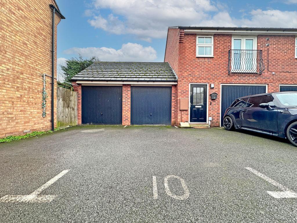 Garage & Driveway