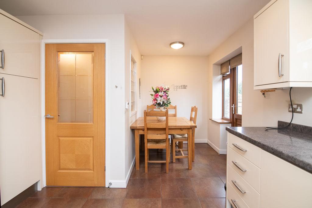 Kitchen diner