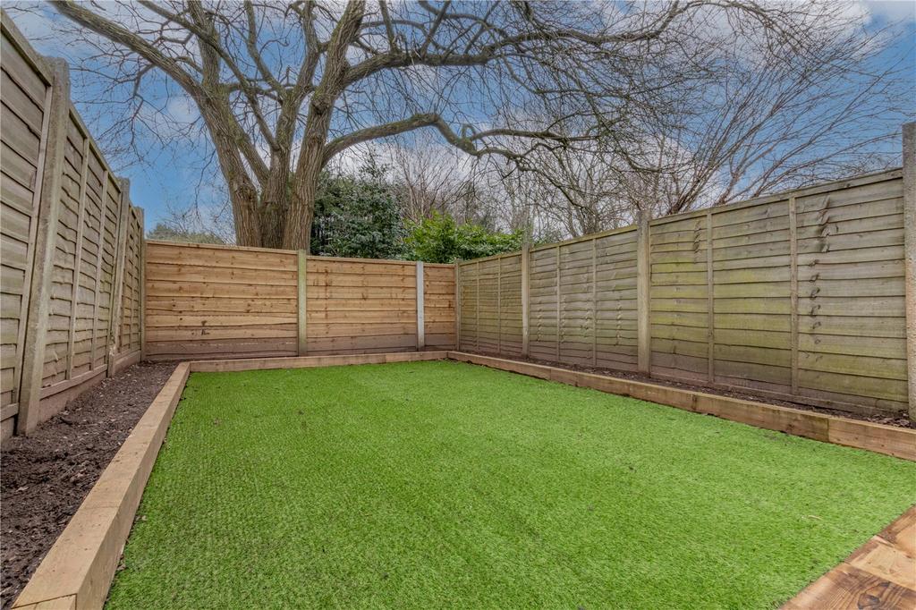 Private Rear Gardenp