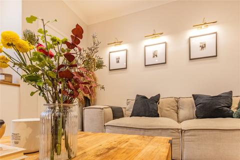 undefined, Dogford Road, Oldham OL2
