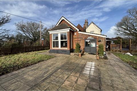 Restaurant for sale, Winchester Rd Waltham Chase SO32 2LL