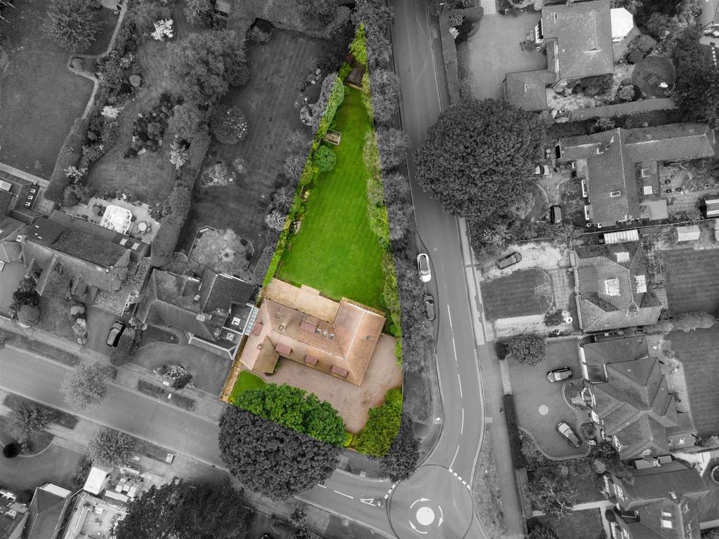 2 Rodborough Road 2 B&W.jpg
