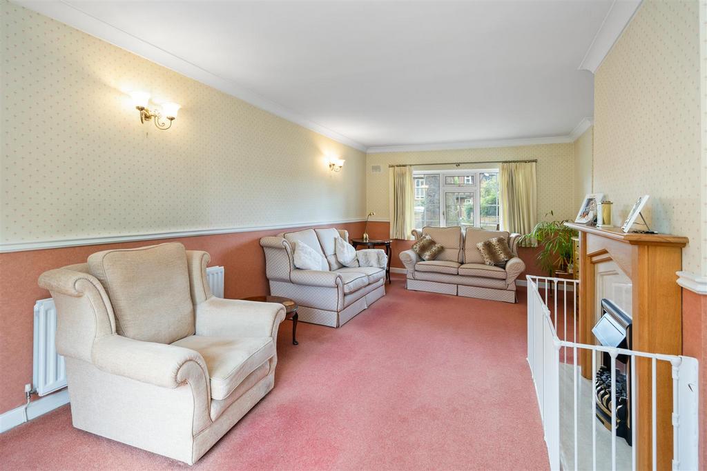2 Rodborough Road 13.jpg