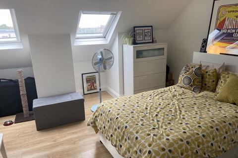 1 bedroom flat to rent, The Broadway, London NW7